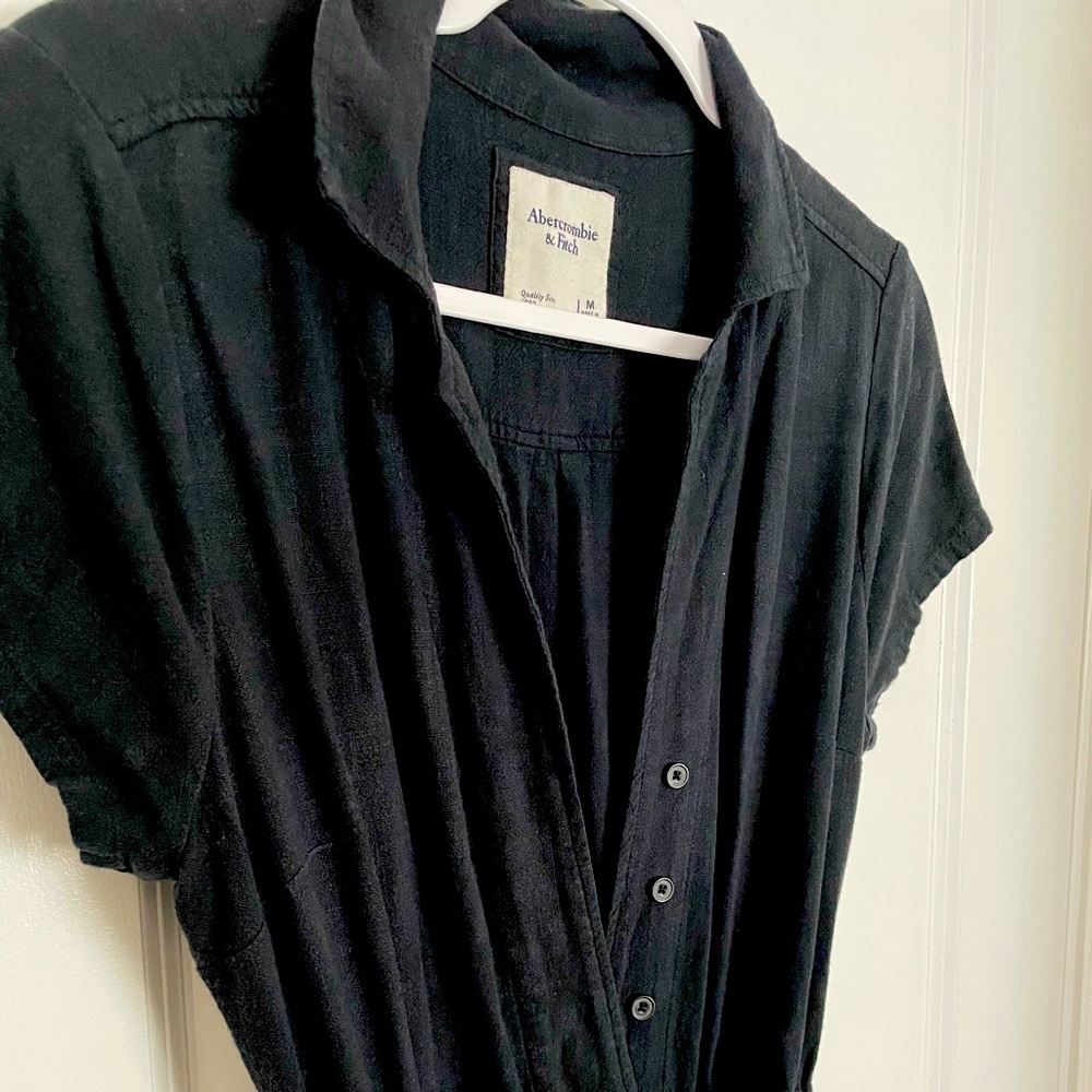 Abercrombie jumpsuit size medium